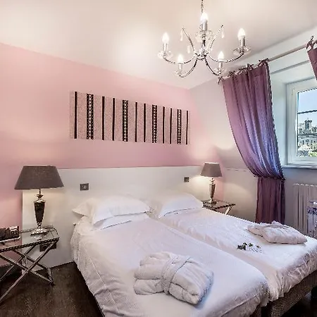 Szálloda Le Bailliage & 3*