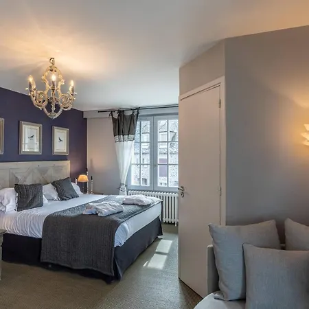 Le Bailliage & Otel 3*