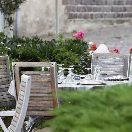 Logis Le Bailliage Отель